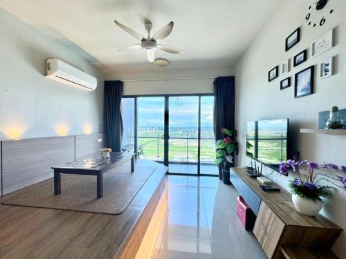 Malacca City Apartment | Atlantis center of Melaka 1B1B max 6pax with Big Pool and Sky Bridge