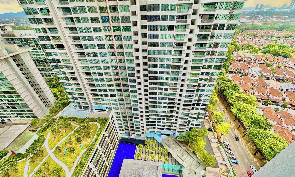 Taman Mount Austin Condo | Austin Regency JB By Stayrene