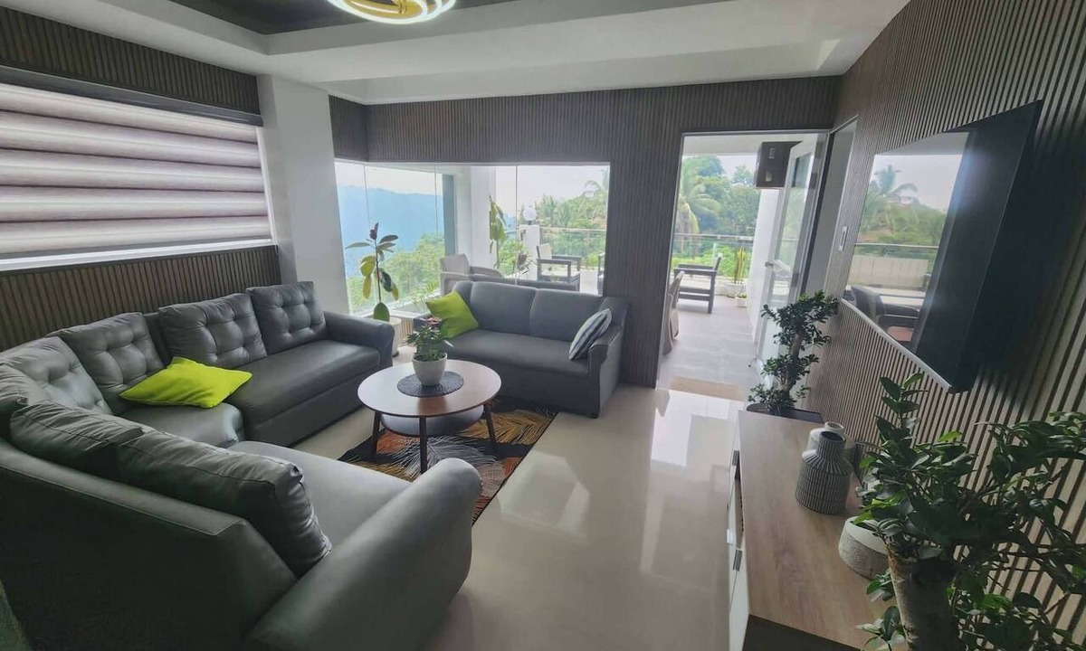 Tagaytay Apartment | Avana Hills Tagaytay Manor - London