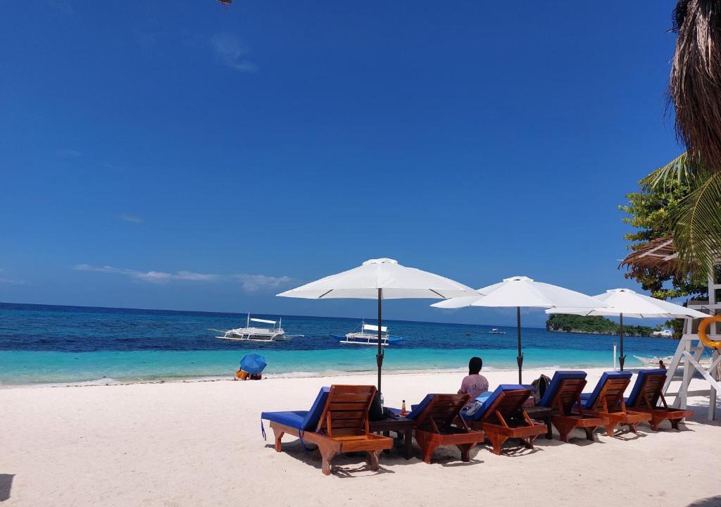 Daanbantayan Resort | Avila's Horizon Dive Resort Malapascua