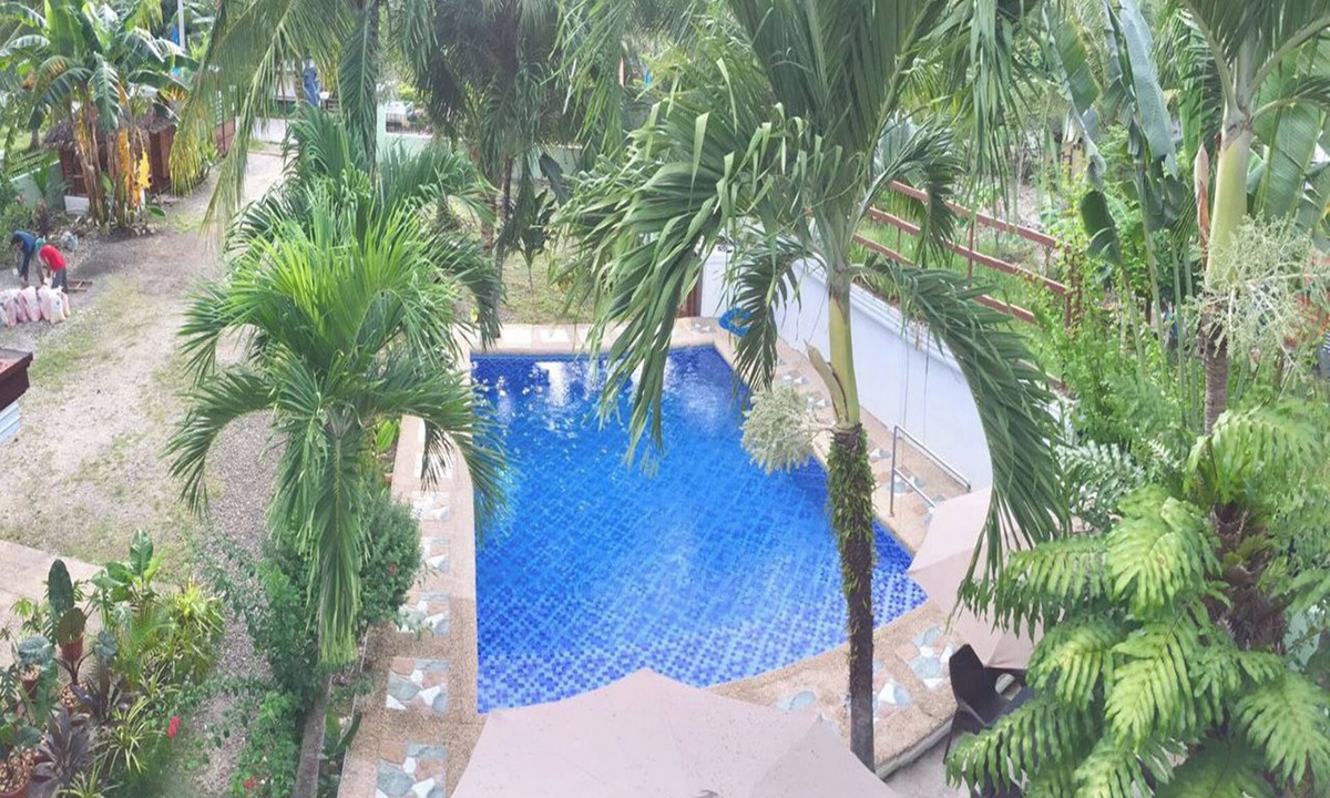 Basdiot Hostel | Avila's Hostel Moalboal near Beach