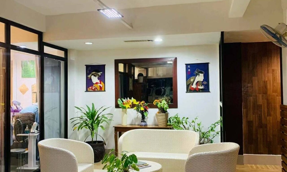 Lapu-Lapu Hotel | Axis Pension Hotel