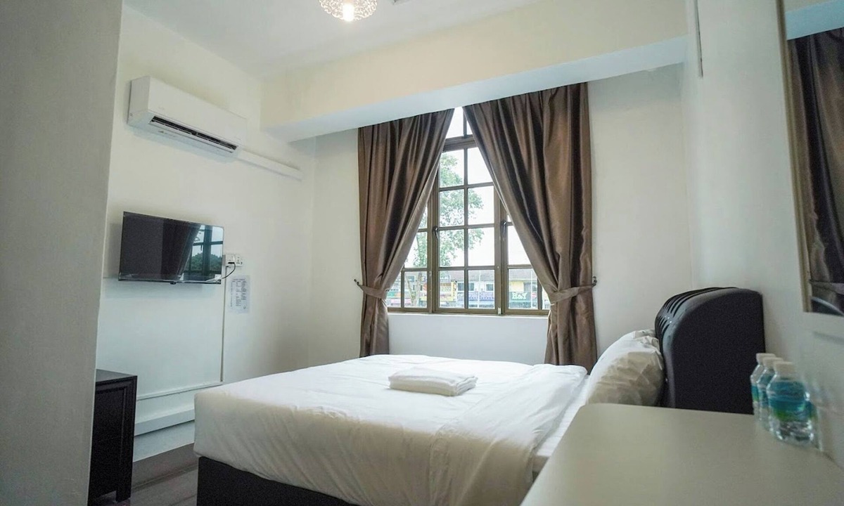 Daerah Kulai Hotel | B Link Hotel