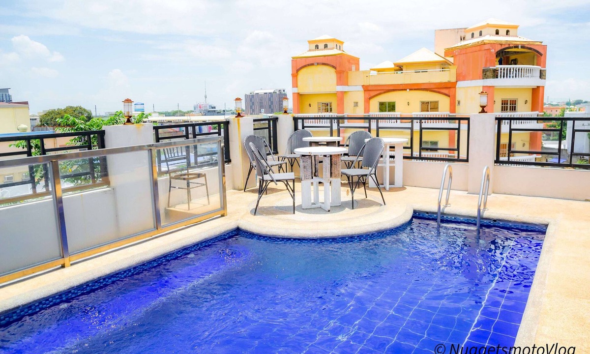 Balibago Hotel | Balcony Room#5 at Grand Central Hotel