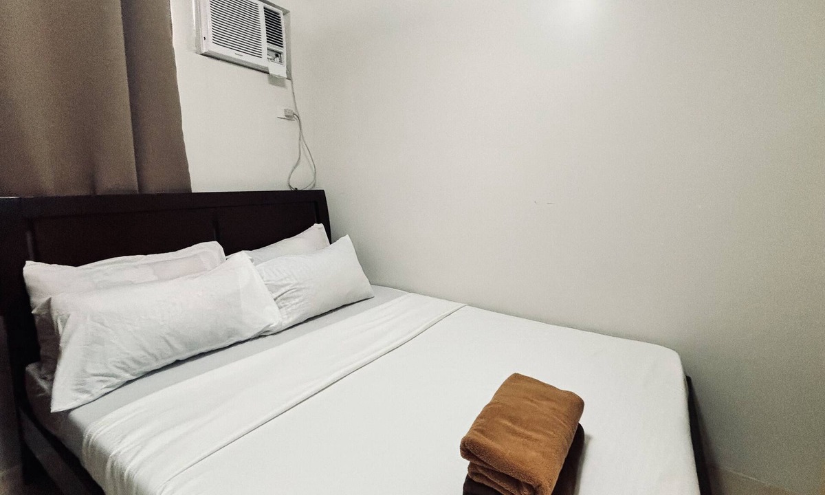 Mandurriao Apartment | Barkada Getaway Near Esplanade
