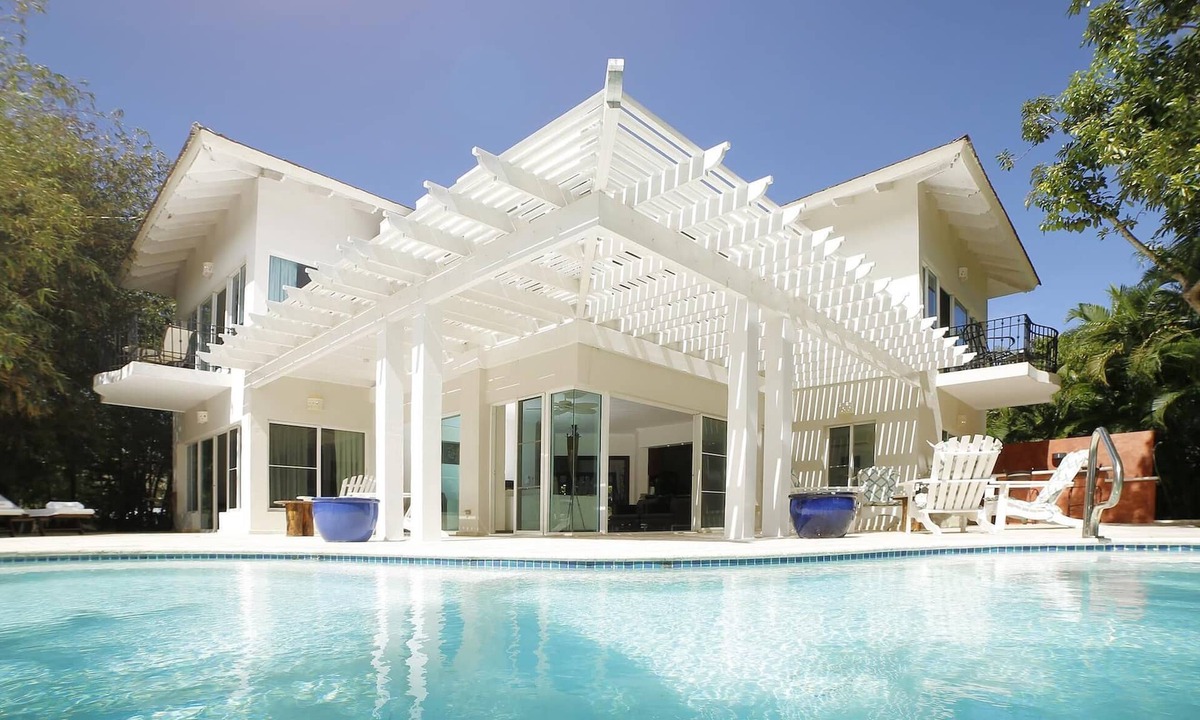 Punta Cana Villa | BEACH & GOLF VILLA - PRIVATE POOL-STEPS TO BEACH-CHEF & GOLF CART AVAILABLE!