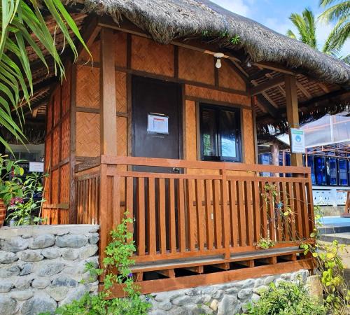 Real Hotel | BEACH HOUSE - Appleton Liitle Paradise Beach Resort & Restaurant