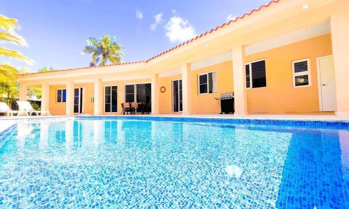 Punta Cana Villa | Beach Villa Royal with Jacuzzi, Pool, BBQ and Maid