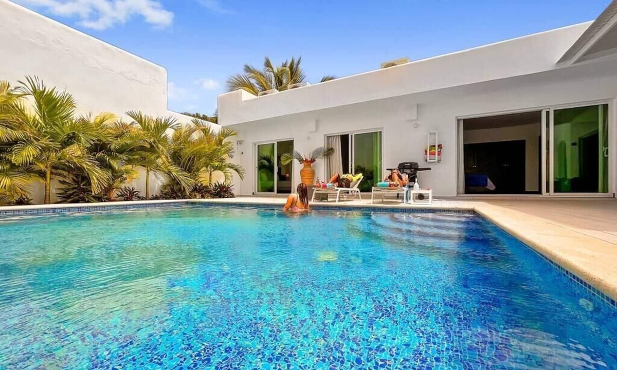 Punta Cana Villa | Beach VILLA★PALMA with private Pool, BBQ and Maid