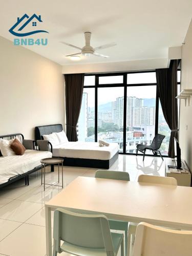 George Town Apartment | Beacon Executive Suites - By IZ