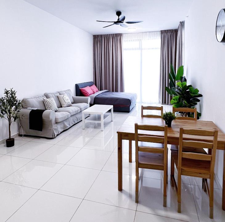 George Town Apartment | Beacon2BR #InfinityPool #Georgetown #FamilyHoliday