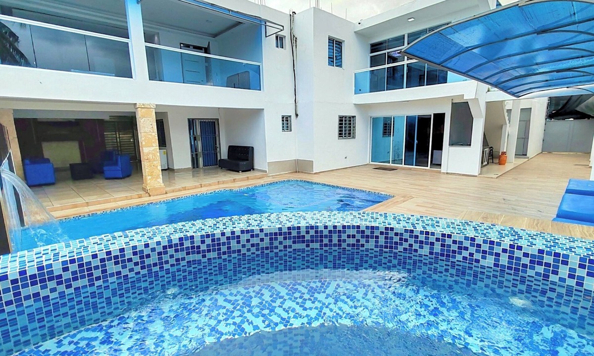 Santo Domingo Este Villa | Best Deal 8BR Villa SD - Pool, Whirlpool, BBQ, Daily Maid & Free Pickup