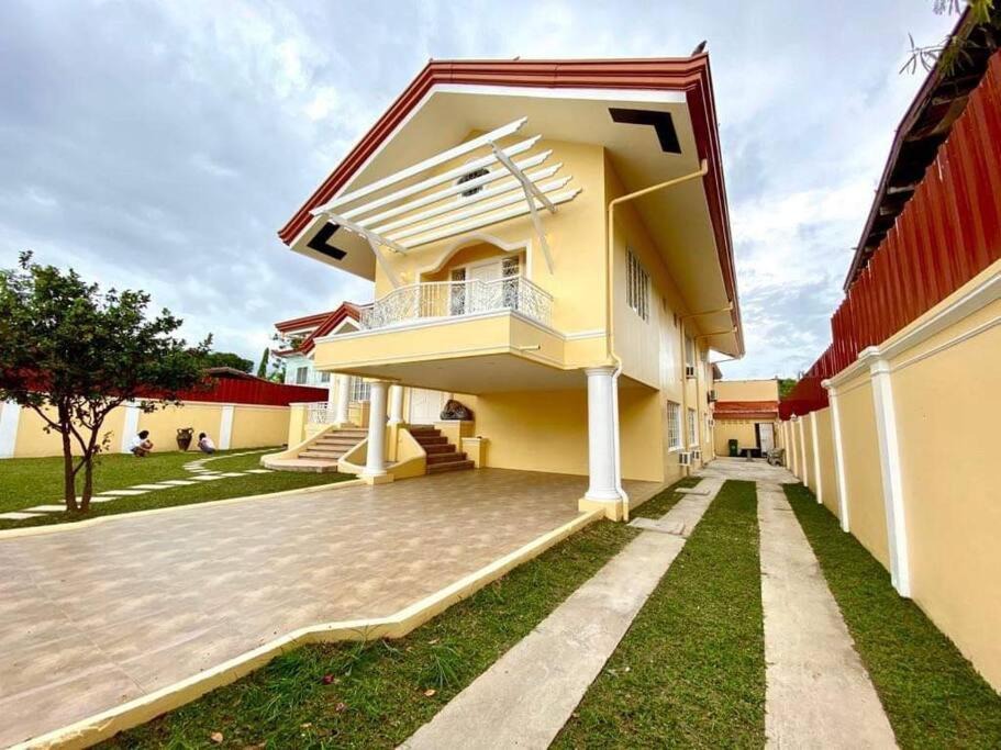 Davao Villa | Big & Elegant w/Nice Location nr SM &Ateneo Matina