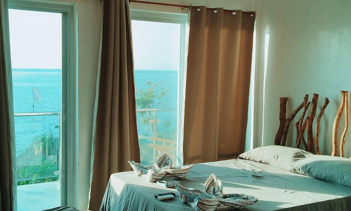 Bolinao Hotel | Birdland Beach Club