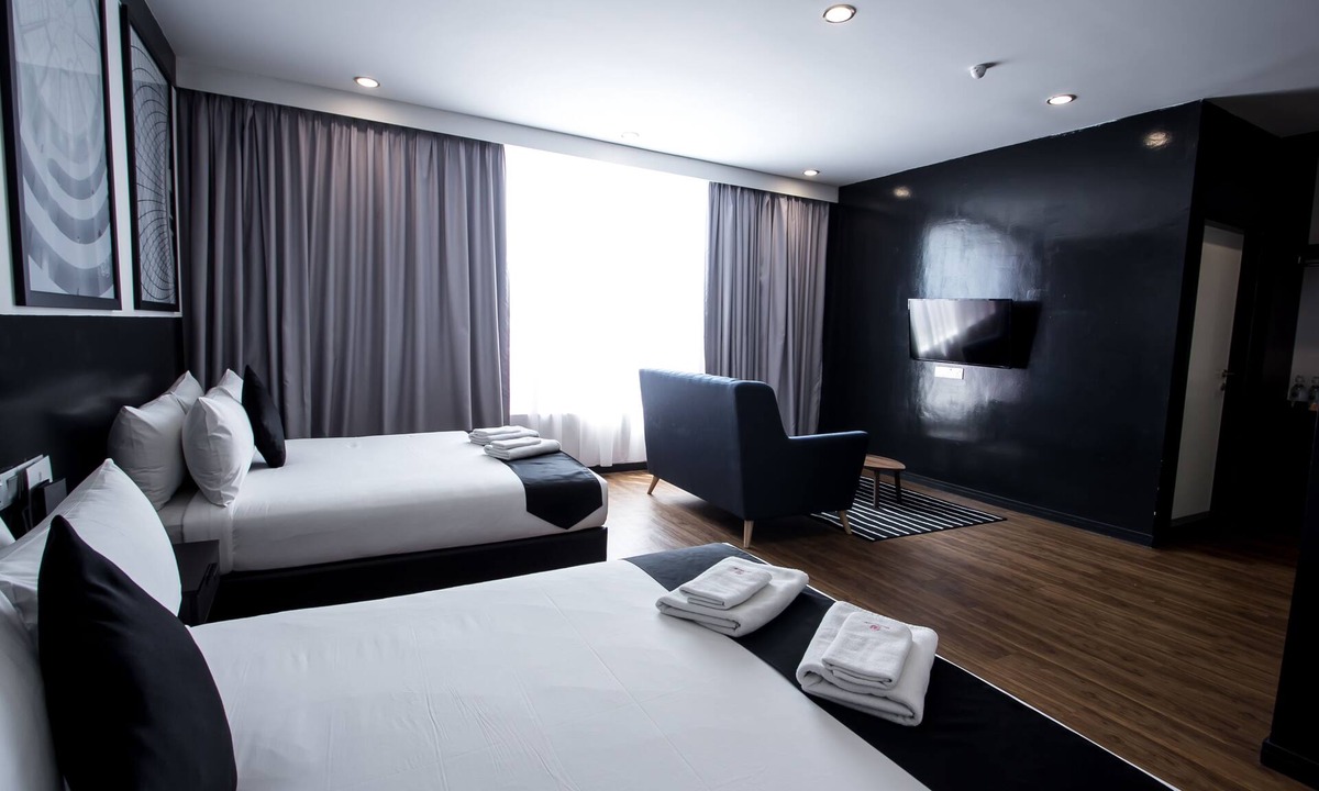 Bandar Puteri Puchong Hotel | Bloommaze Boutique Hotel