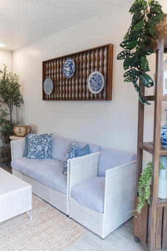 Tacloban Apartment | Blue Nest 3BdR Apartment with parking space