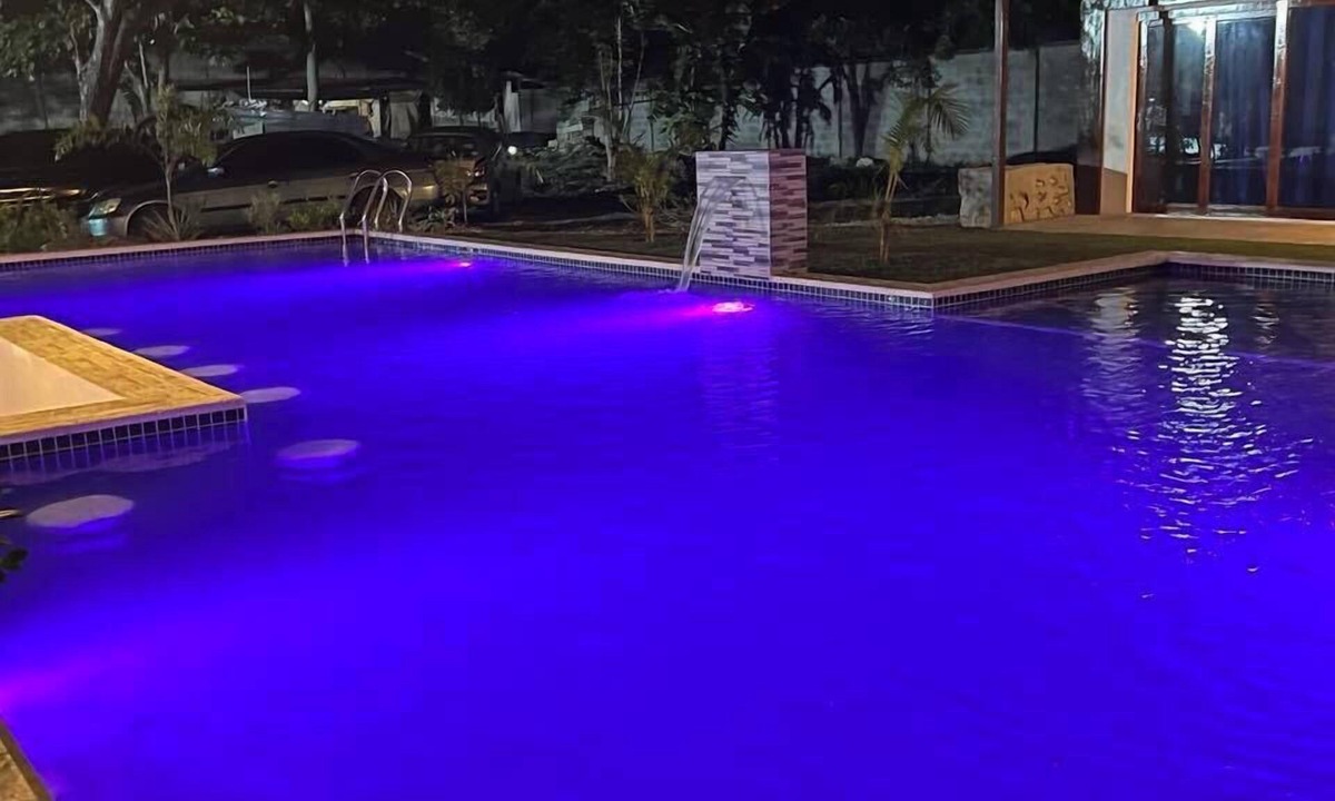 Basdiot Hotel | Bluewaves Hostel & Villa Panagsama by Hiverooms