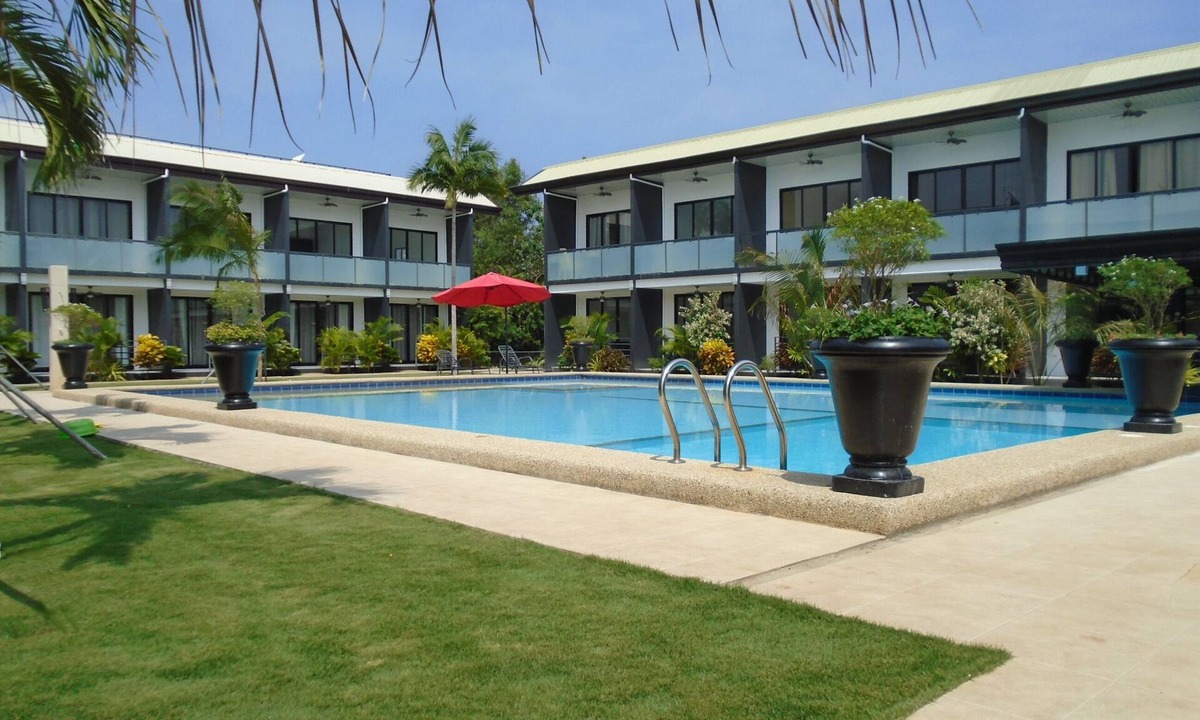 Dauis Apartment | Bohol Jewel: 1-Bedroom Apartment with Fiber-Optic Internet