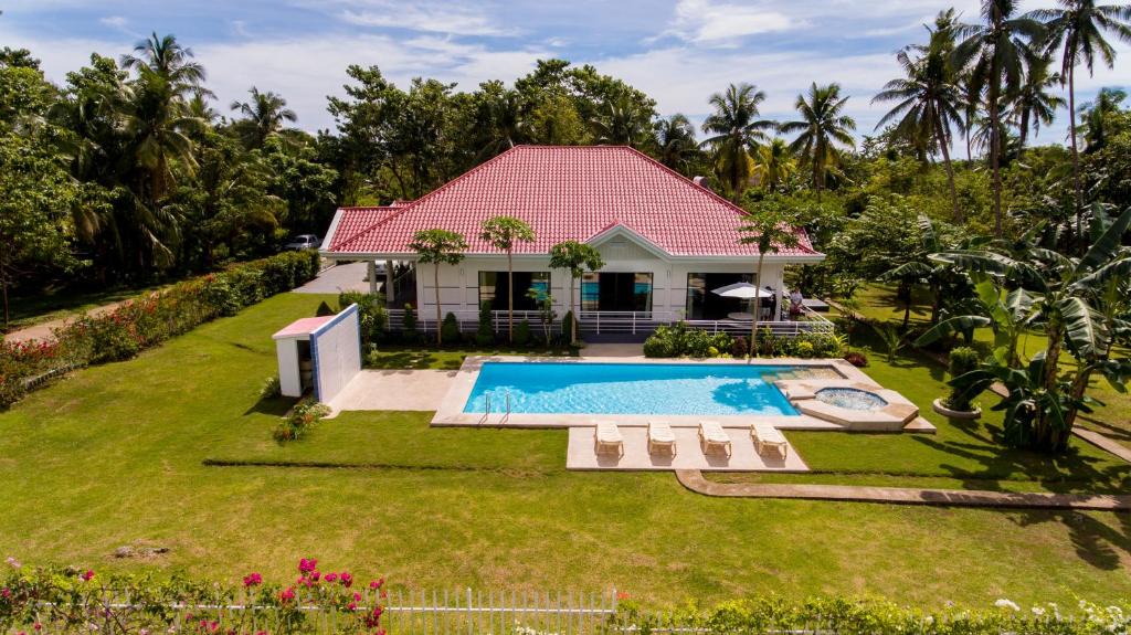 Lila Bed & Breakfast | Bohol White House Bed & Breakfast