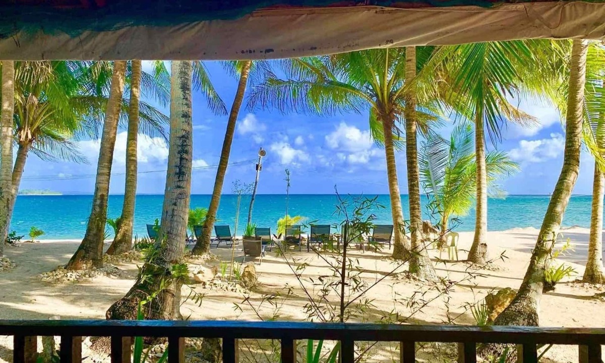 Padre Burgos Cottage | Borawan Island Resort