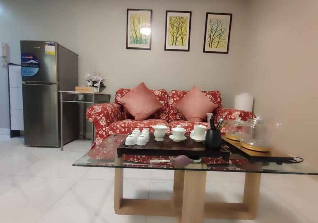 Paranaque Apartment | BP952 With Balcony and River View