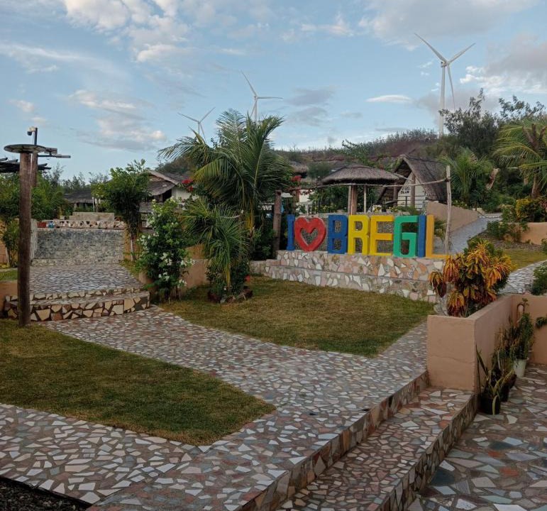 Pagudpud Resort | Bregil Villas
