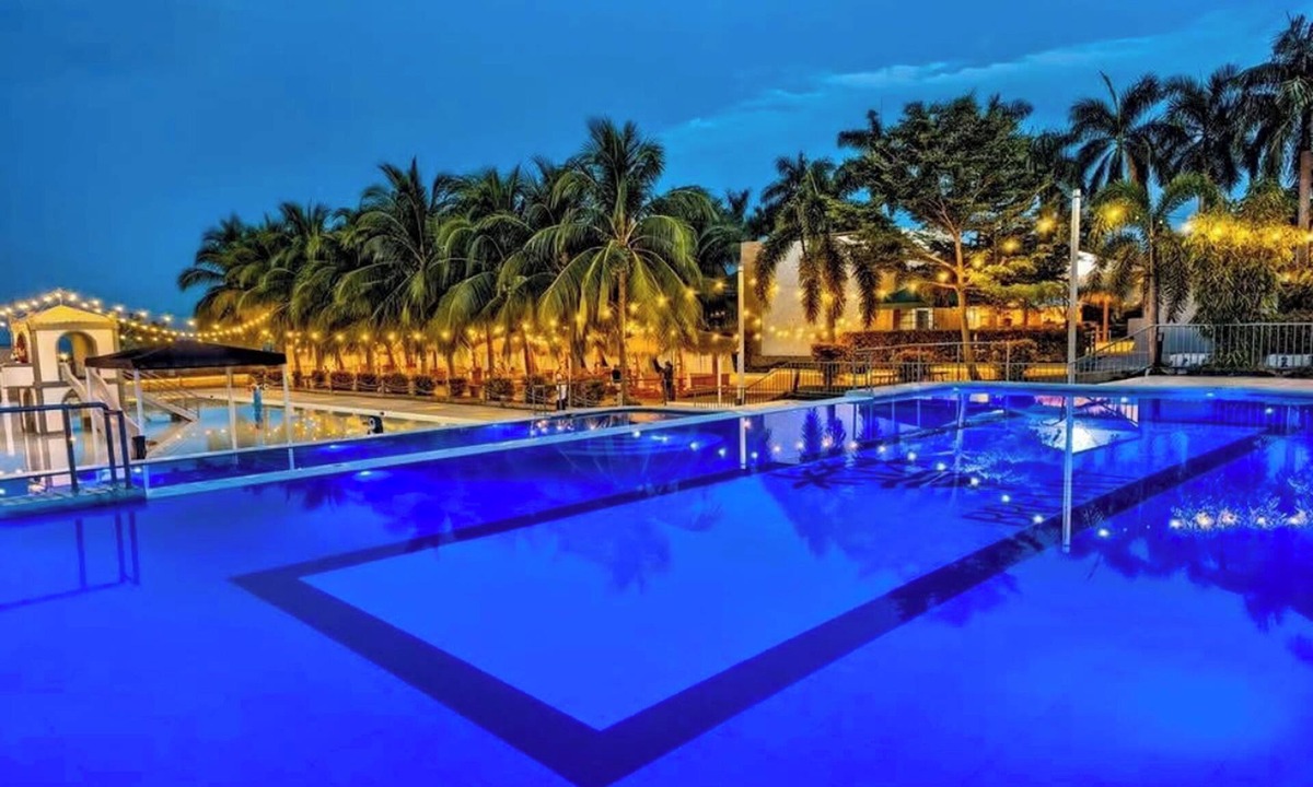 El Salvador Hotel | Brevant Pool Club And Resort