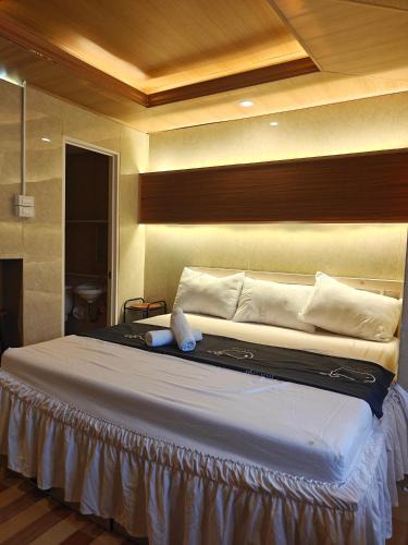 Kauswagan Apartment | Bria flats Condominium crimson