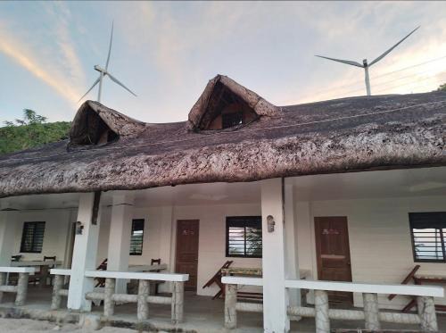 Pagudpud Hotel | Buena Vistas Travellers Inn Hilside