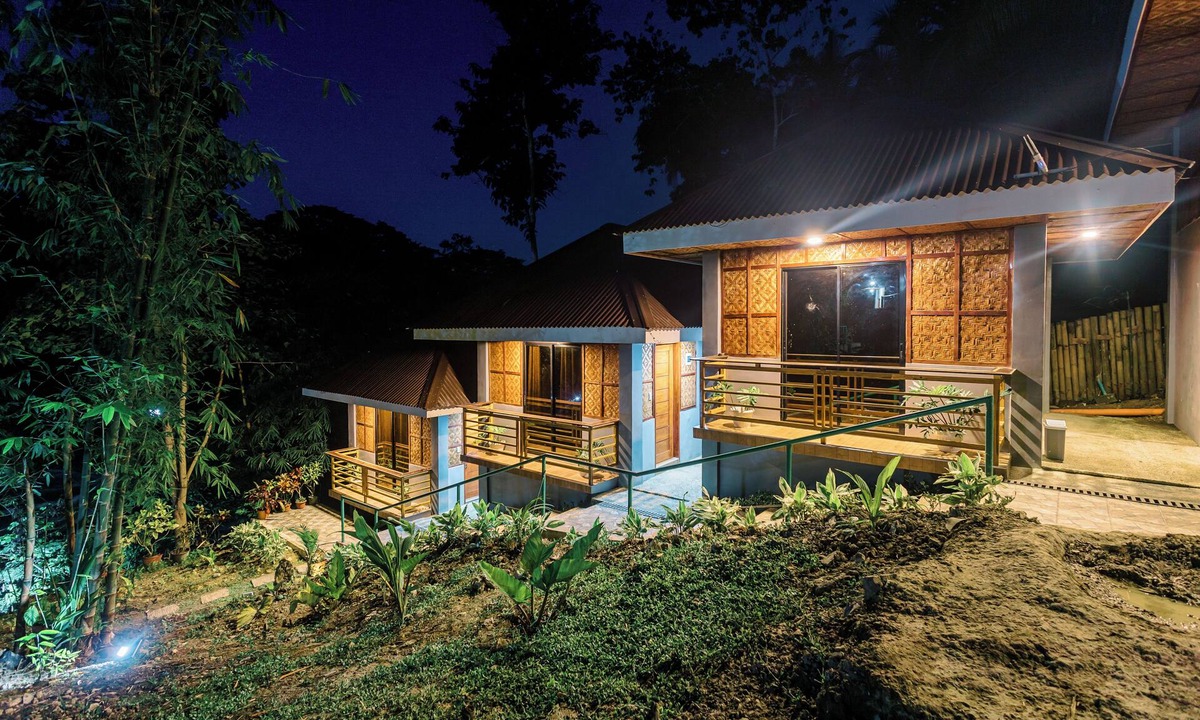 Sevilla Resort | BUSAI DREAM FALLS RESORT