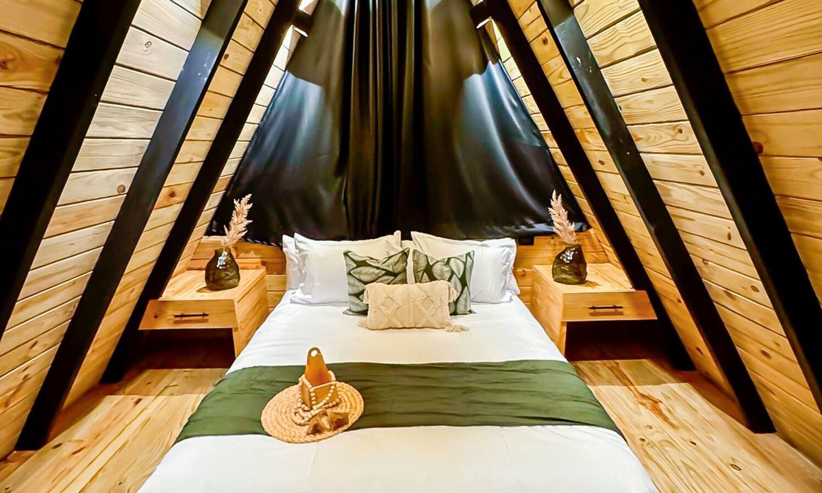Las Terrenas Cabin | Cabin Lavander Cabin/2-bedroom cabin/Jacuzzi with AC/Romantic Nature Escape