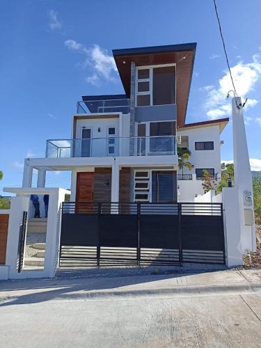 Mariveles Resort | Casa Amores: Camaya Coast