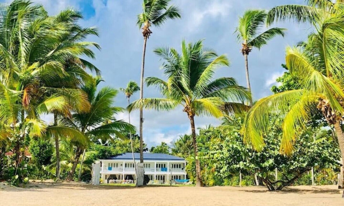 El Limon Villa | Casa Blanca Staffed Beachfront Villa Sea Views Private Pool