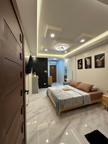 Imus Apartment | Casa Leveria Unit 5 with Balcony, Inquire Parking Availability