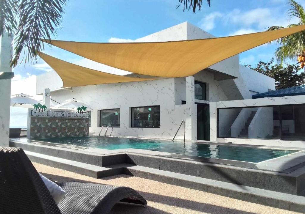 Dingalan Resort | Cave Beach Resort Boutique Luxury Accomodation
