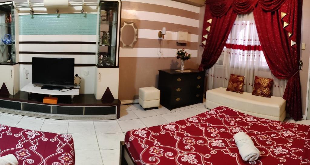 Barangay Poblacion Hotel | Center Parkway Pension House
