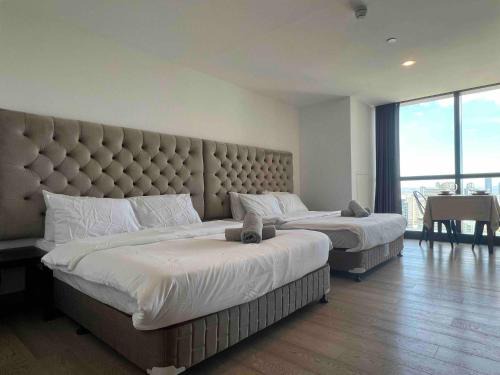 Downtown Hotel | Century Spire Residences by Season Staycation
