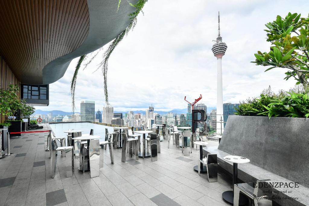Golden Triangle Apartment | Ceylonz Suites by EdenZpace