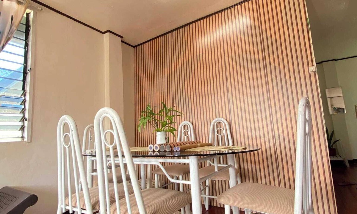 San Isidro House | Charming 2-bedroom house in San Isidro North Siargao.n