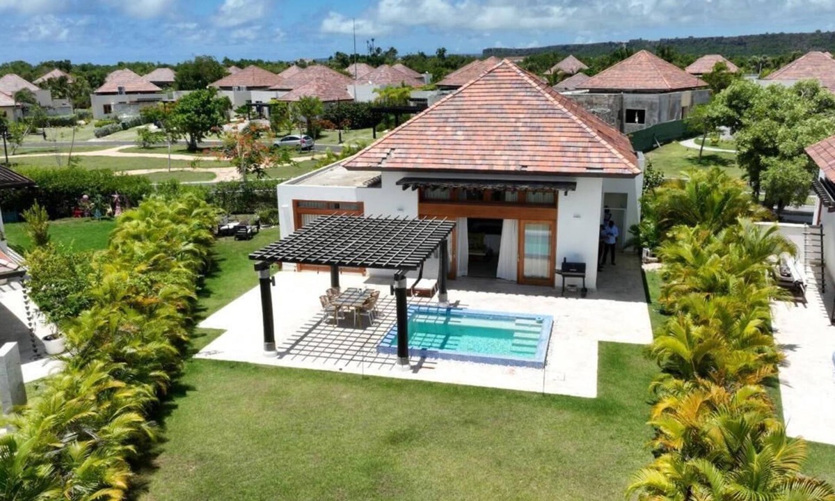 Punta Cana Villa | Charming 2-bedroom villa in Punta Cana/CAP CANA with WiFi, AC