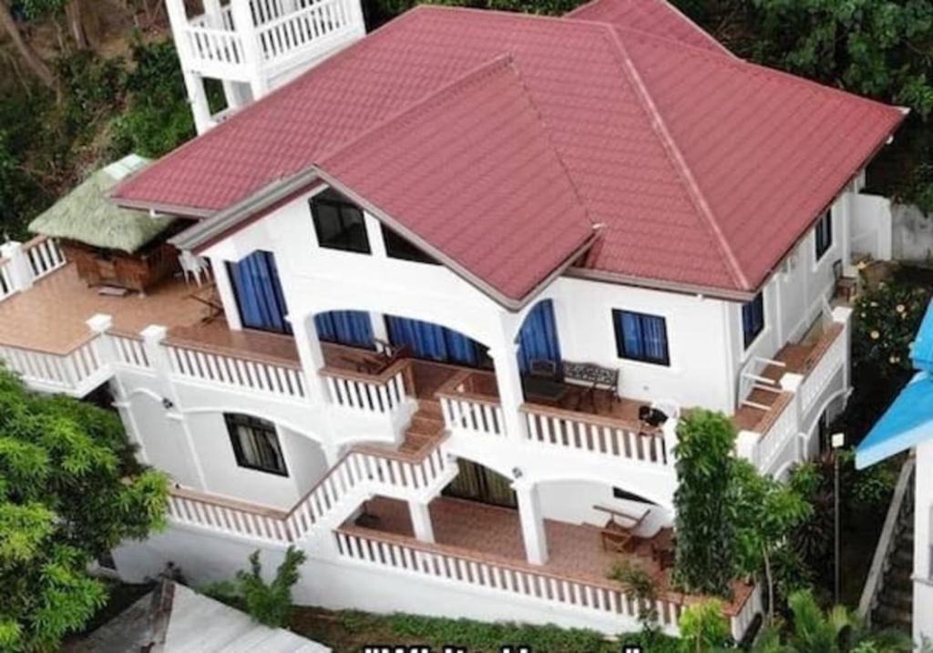 Puerto Galera House | Charming 6-Bed House in Puerto Galera