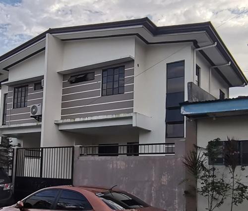 Tacloban Apartment | CHATEAU DE CHLOE - 3 Bedroom Entire Apartment for Large Group