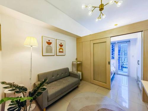 Barangka Ilaya Apartment | Citispace 1BR Condotel Suite at SM Light Residences #LT03A