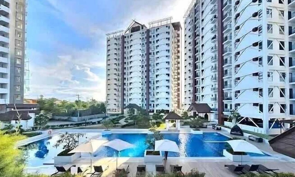 Basak Hotel | City View Studio - Pool · Gym - Caesar Residence