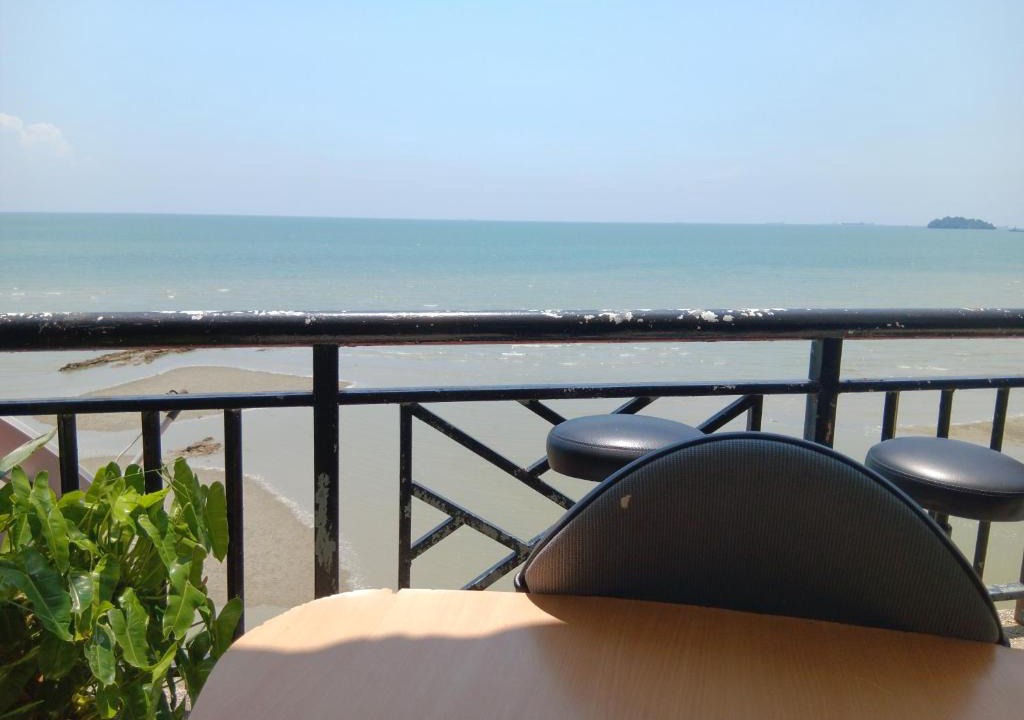 Taman Haji Zainal Apartment | CL0SEDD cl0sed