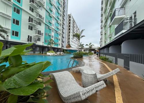 Mandaue Apartment | Clover88 Studio Room is in the City but with a seaview