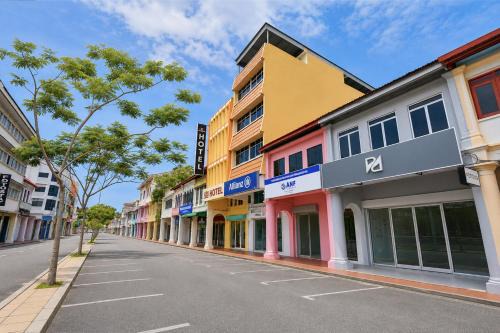 Larut Hotel | Collection O Near Taiping Mall Formerly Axis Hotel