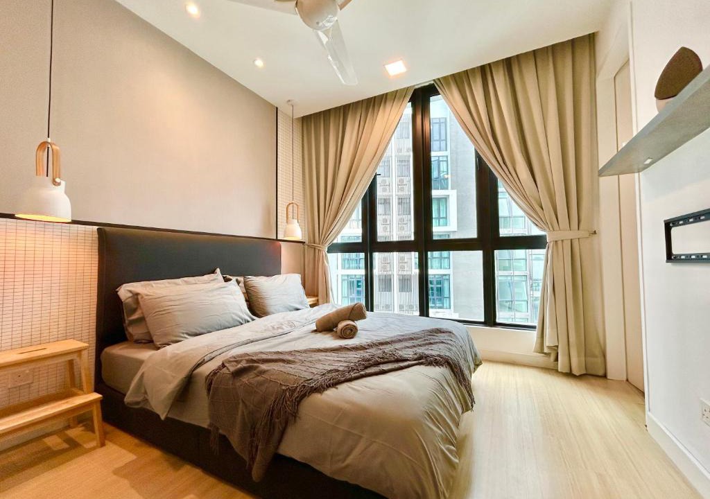 Ara Damansara Apartment | Comfort Place 1-8 Pax 3Q beds Ara Damansara Center