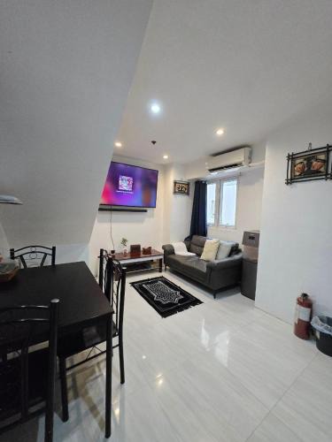 San Antonio Apartment | Condo 2 bedroom victoria de makati