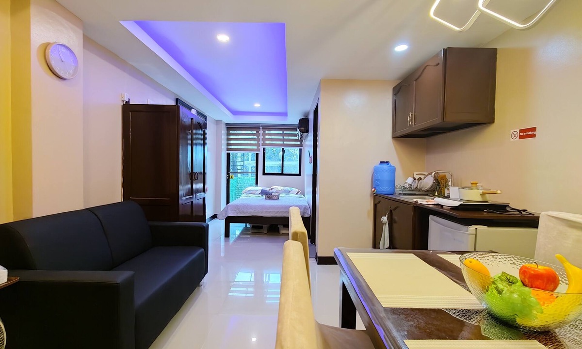 Antipolo Condo | Condo W/Balcony, Wifi, Netflix @ Antipolo City